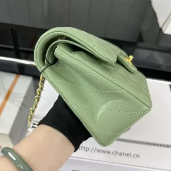 Chanel A01117 Flap Handbag Classic Bag Green Lambskin