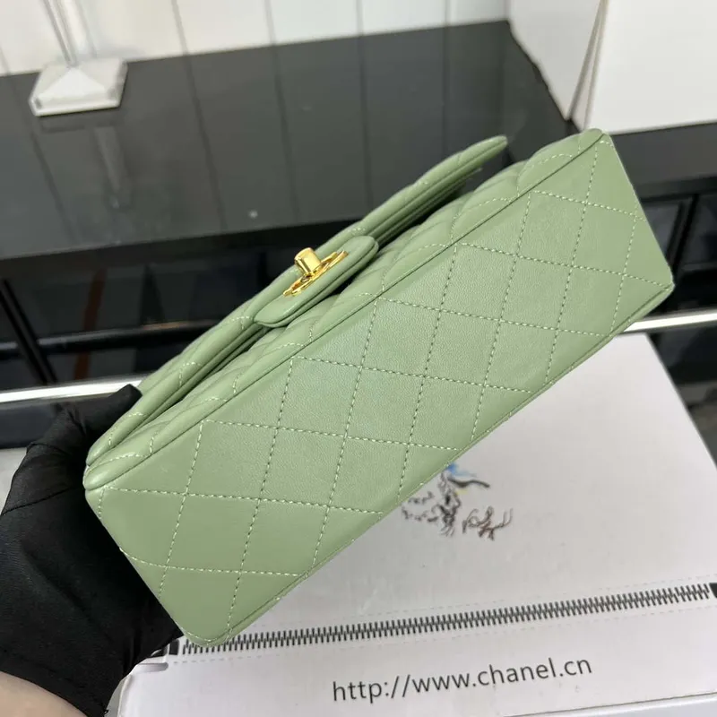 Chanel A01117 Flap Handbag Classic Bag Green Lambskin