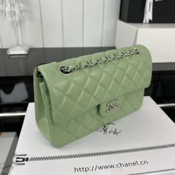 Chanel A01117 Flap Handbag Classic Bag Green Lambskin