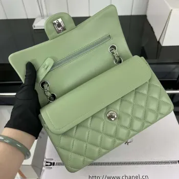 Chanel A01117 Flap Handbag Classic Bag Green Lambskin