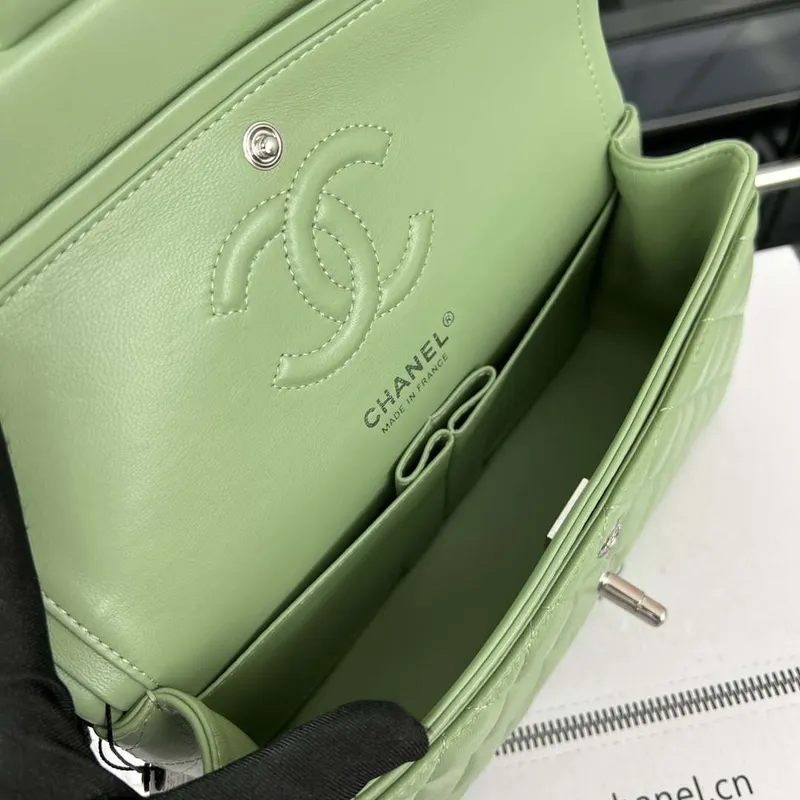 Chanel A01117 Flap Handbag Classic Bag Green Lambskin