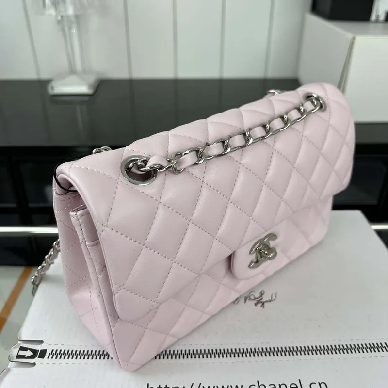 Chanel A01117 Flap Handbag Classic Bag Light Pink Lambskin