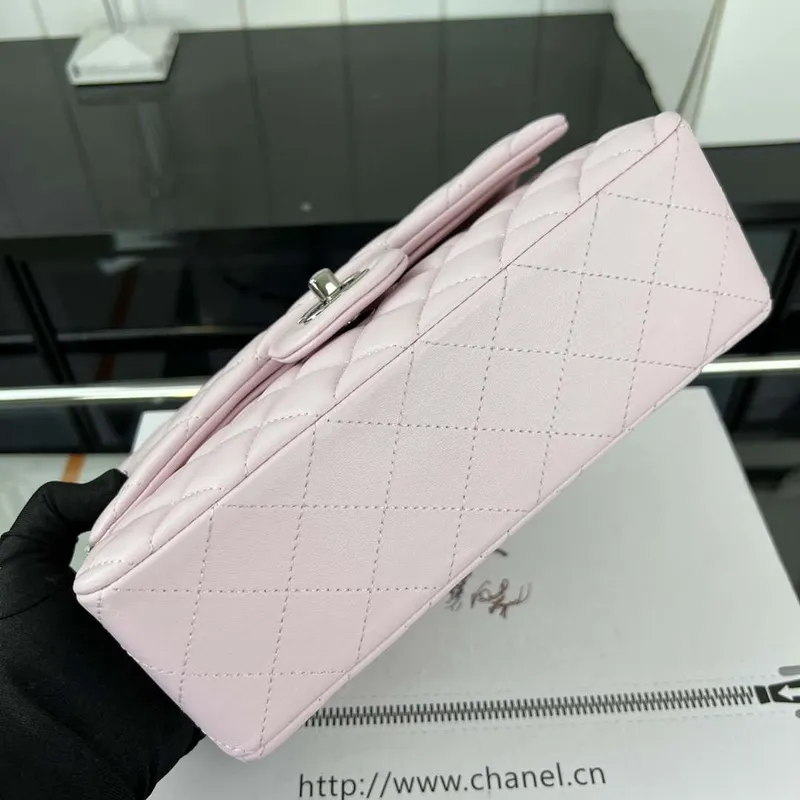 Chanel A01117 Flap Handbag Classic Bag Light Pink Lambskin
