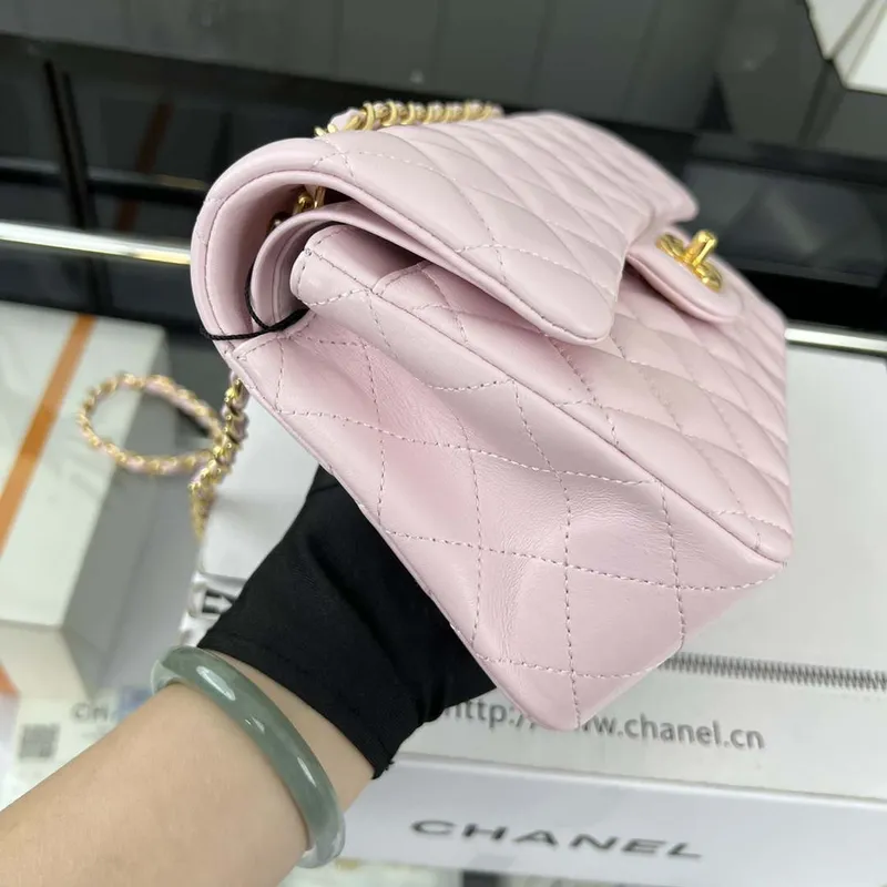 Chanel A01117 Flap Handbag Classic Bag Light Pink Lambskin
