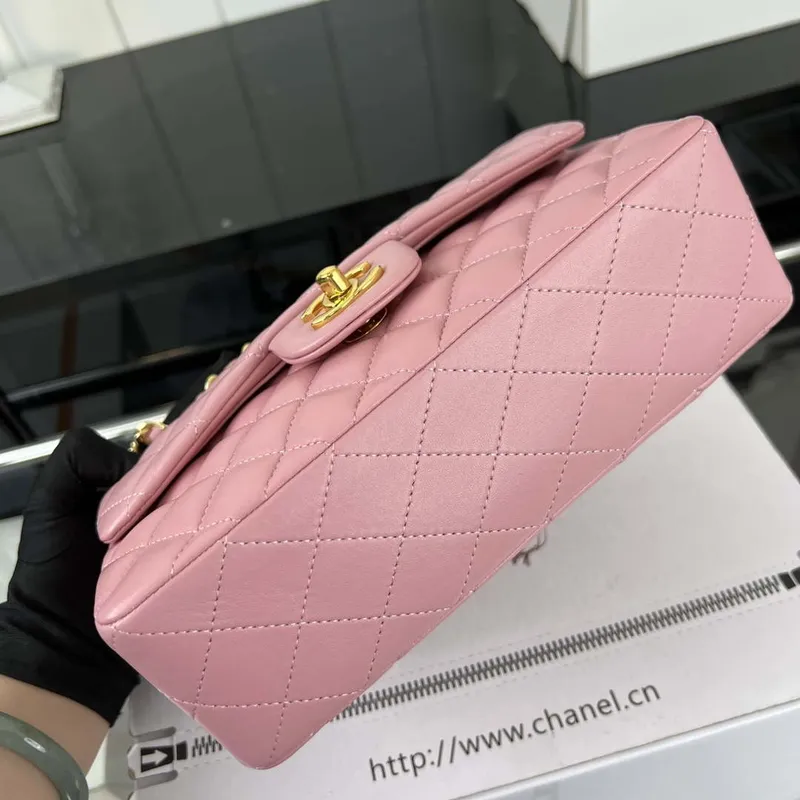 Chanel A01117 Flap Handbag Classic Bag Pink Lambskin