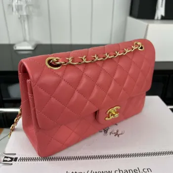 Chanel A01117 Flap Handbag Classic Bag Red Lambskin