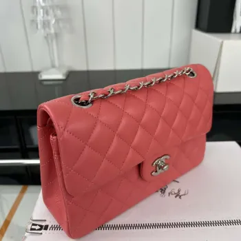 Chanel A01117 Flap Handbag Classic Bag Red Lambskin