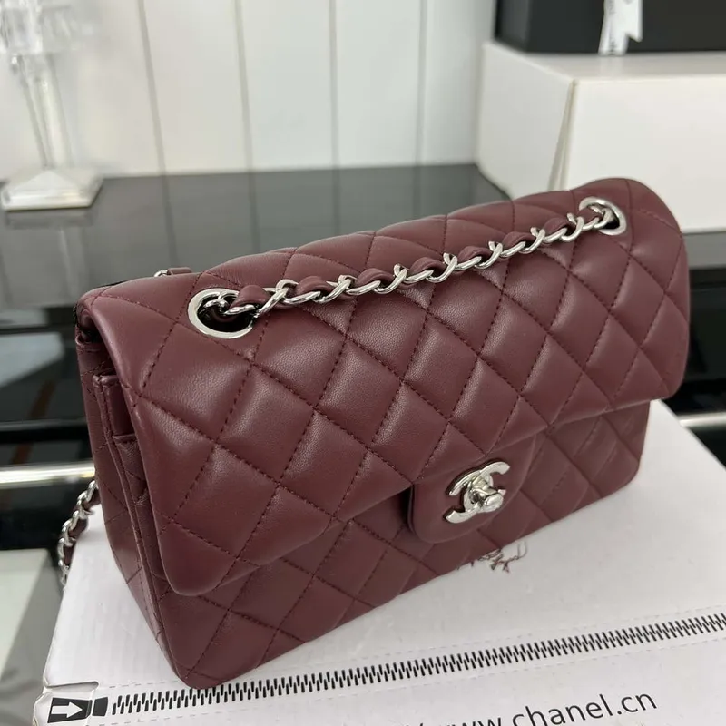 Chanel A01117 Flap Handbag Classic Bag Wine Red Lambskin