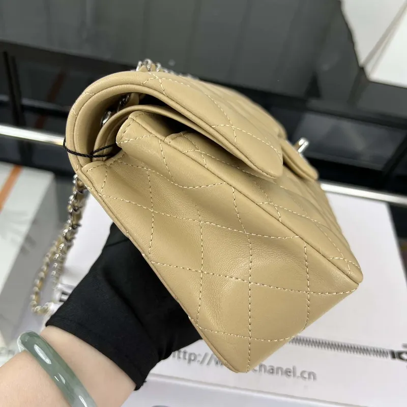 Chanel A01117 Flap Handbag Classic Bag Apricot Lambskin