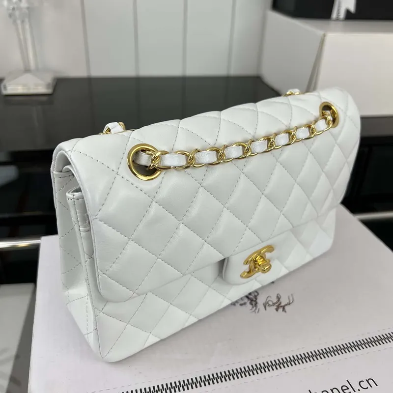 Chanel A01117 Flap Handbag Classic Bag White Lambskin