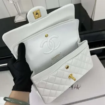 Chanel A01117 Flap Handbag Classic Bag White Lambskin