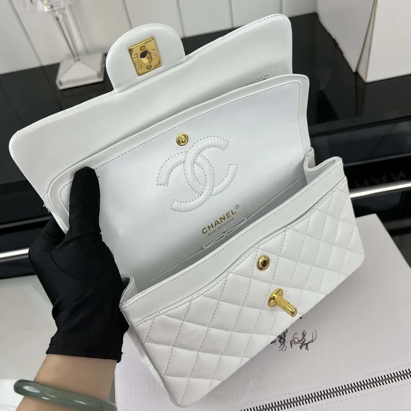 Chanel A01117 Flap Handbag Classic Bag White Lambskin