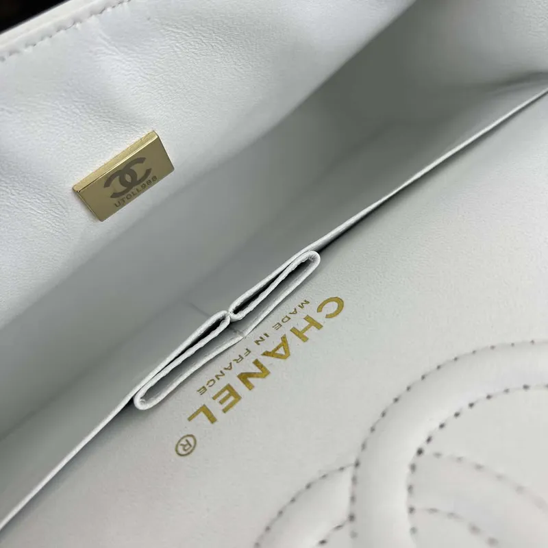 Chanel A01117 Flap Handbag Classic Bag White Lambskin