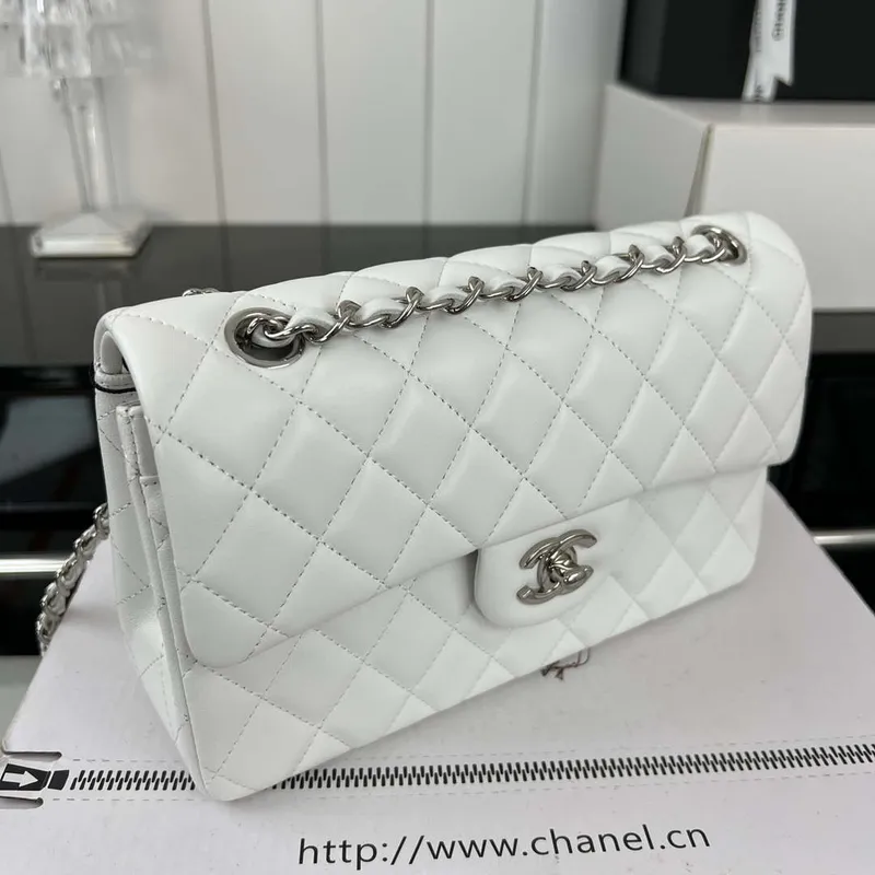 Chanel A01117 Flap Handbag Classic Bag White Lambskin