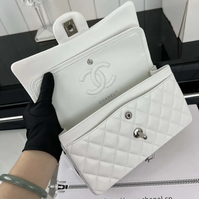 Chanel A01117 Flap Handbag Classic Bag White Lambskin