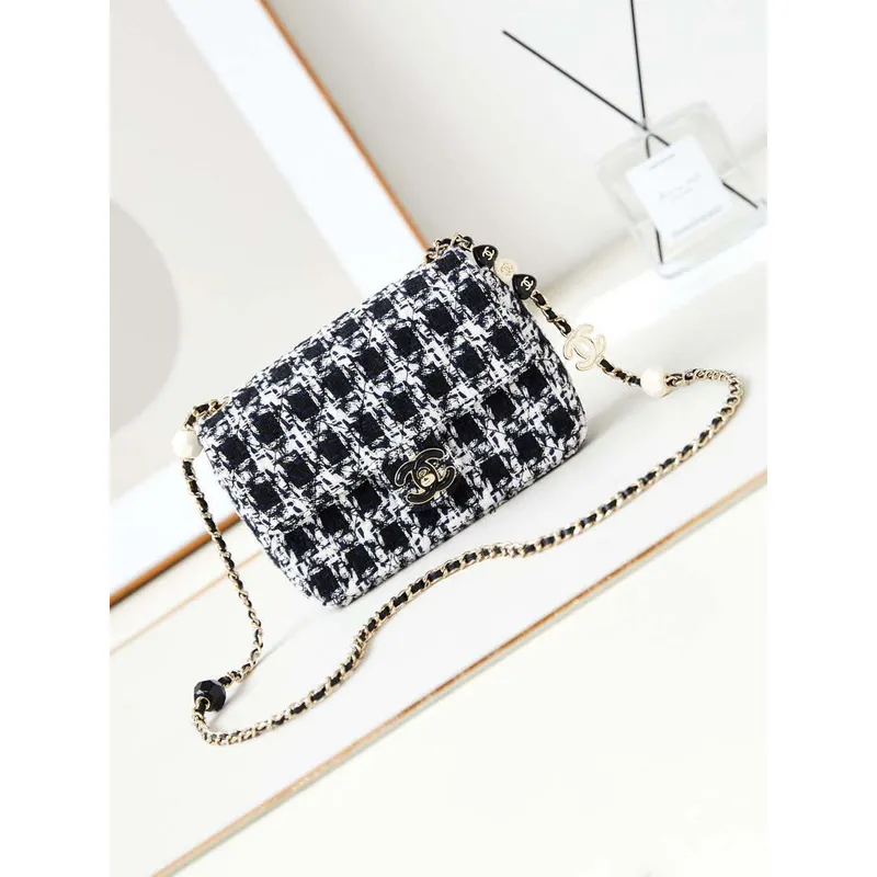 Chanel AS3783 Small Flap Bag 23P Tweed Gold Tone Metal 18.5 cm White and Black