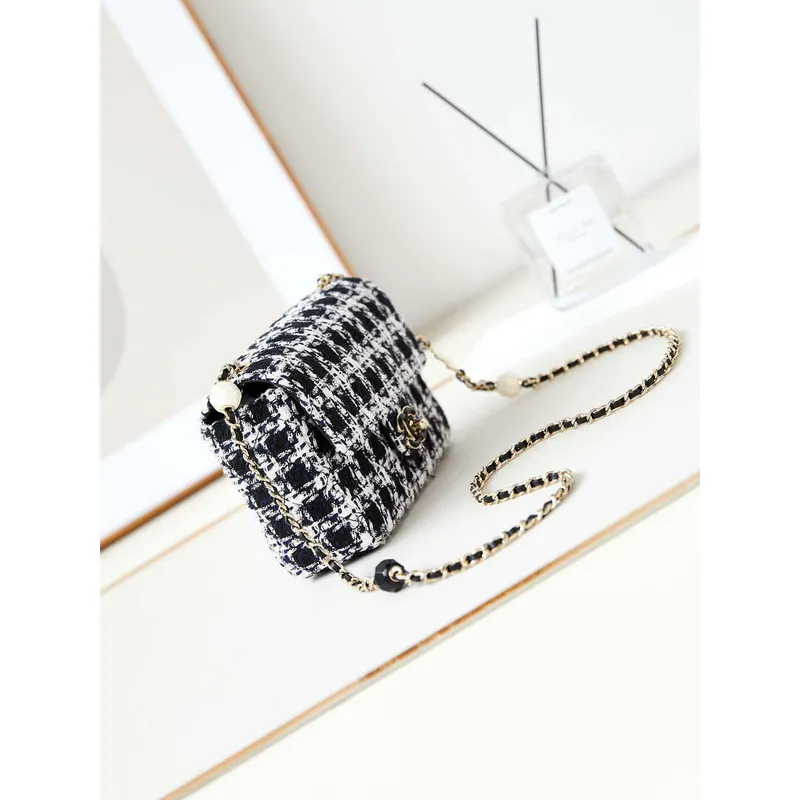 Chanel AS3783 Small Flap Bag 23P Tweed Gold Tone Metal 18.5 cm White and Black