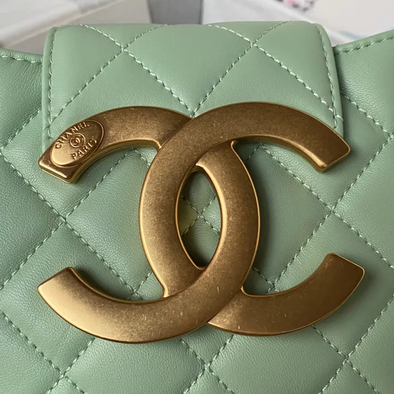 Chanel AS4609 Small Messenger bag Lambskin Green