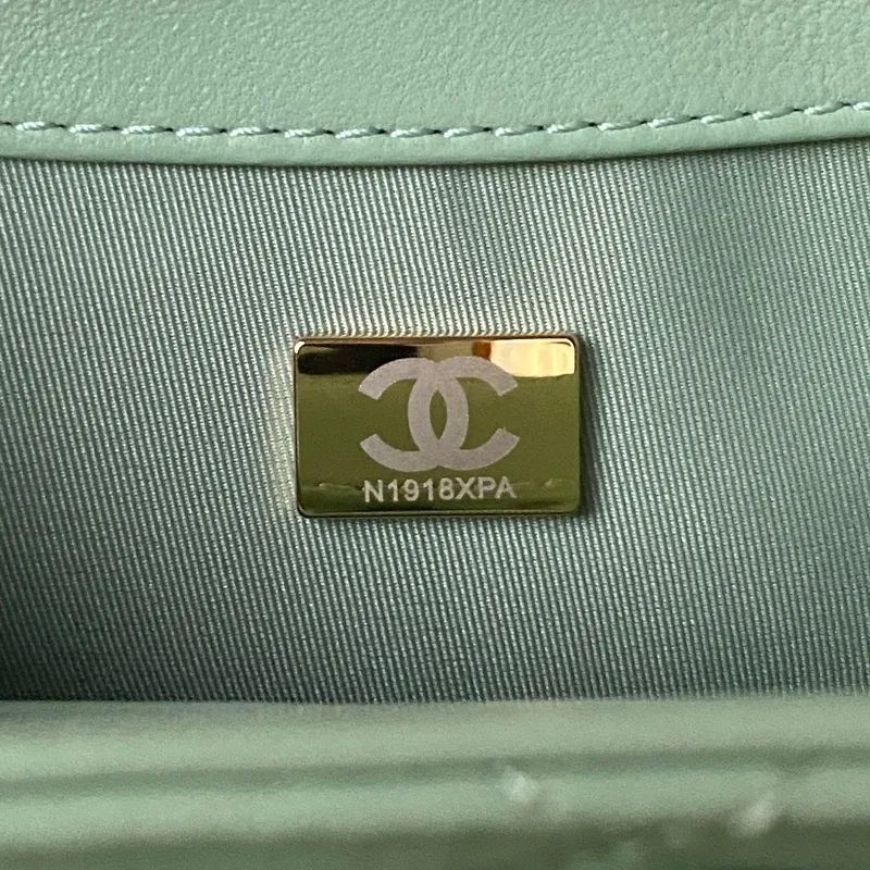 Chanel AS4609 Small Messenger bag Lambskin Green