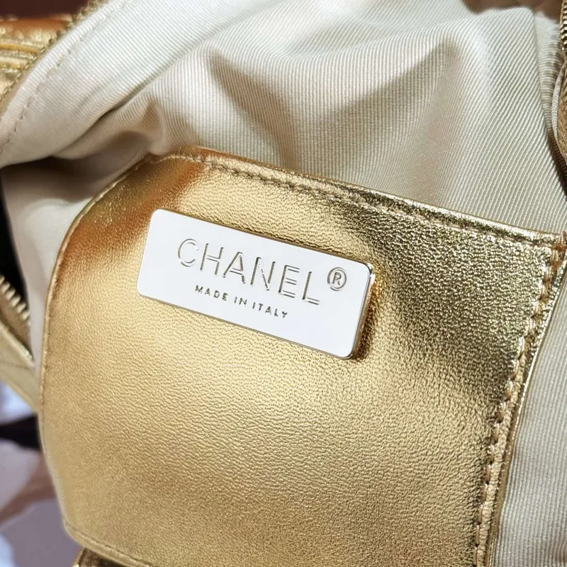 Chanel AS4579 Star Handbag metallic Lambskin gold metal Gold