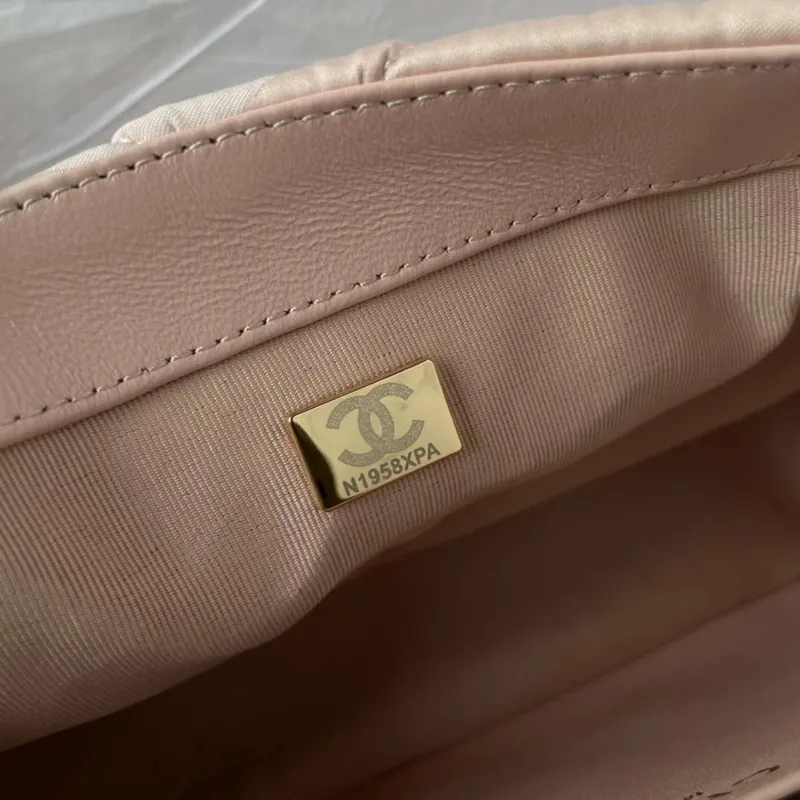 Chanel AS1118 Flap bag Satin fabric Pink