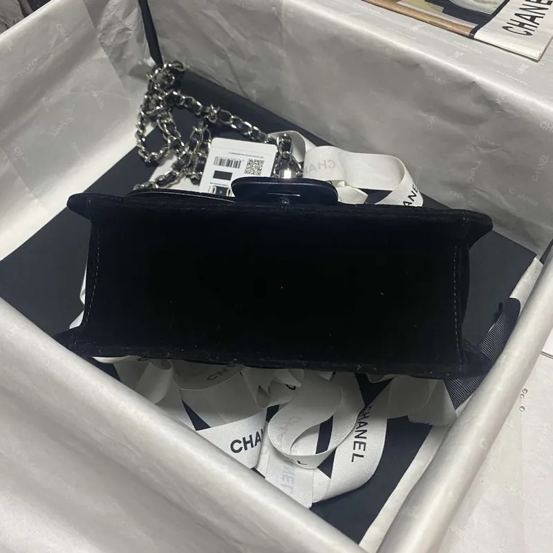 Chanel AS4051 Flap Bag Velvet Silver Metal Black