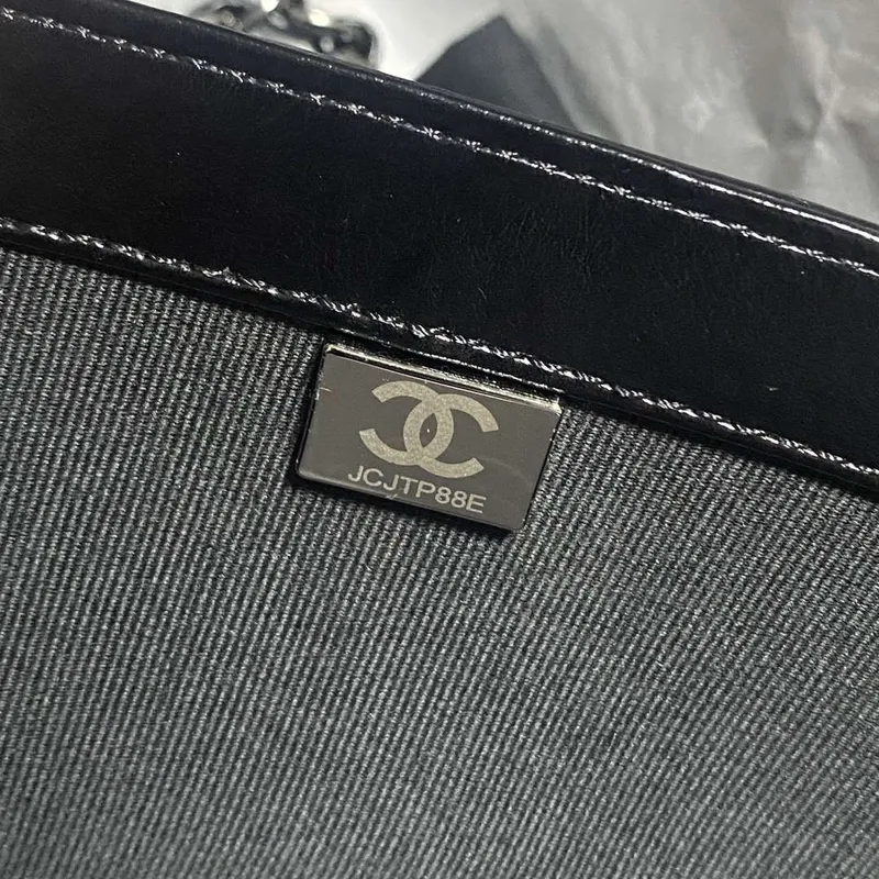 Chanel AS4051 Flap Bag Lambskin Black Metal with Black