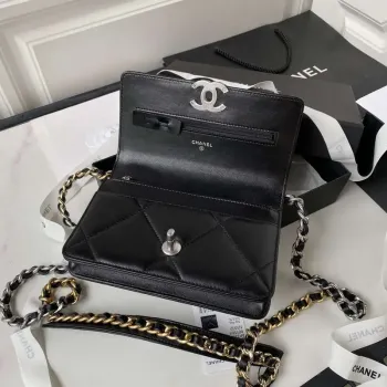 Chanel AP3267 19 Wallet on Chain Woc Shiny Lambskin Black