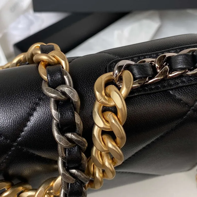 Chanel AP3267 19 Wallet on Chain Woc Shiny Lambskin Black