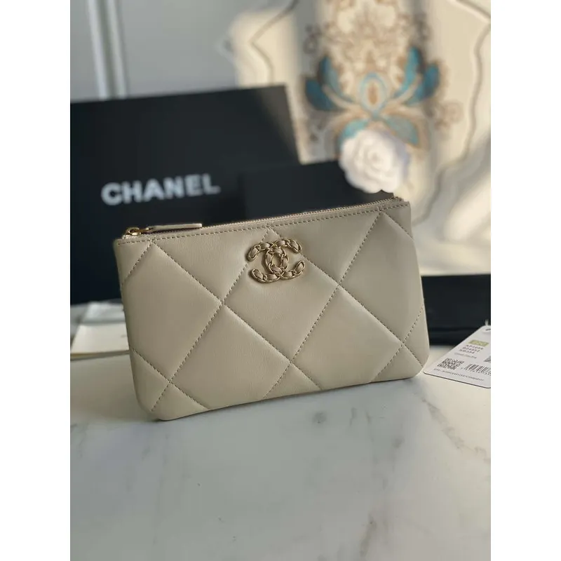 Chanel AP1059 Pouche Lambskin bag Wallet Card Holder Beige