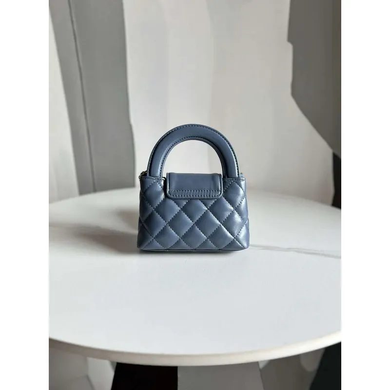 Chanel AP3435 Shiny Aged calfskin & gold tone metal Navy Blue