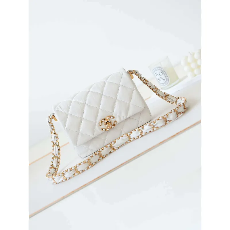 Chanel AS4423 Flap Lambskin bag White