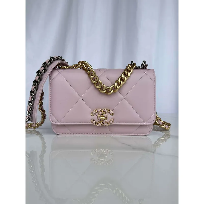 Chanel AP3267 19 Wallet on Chain Woc Shiny Lambskin Pink