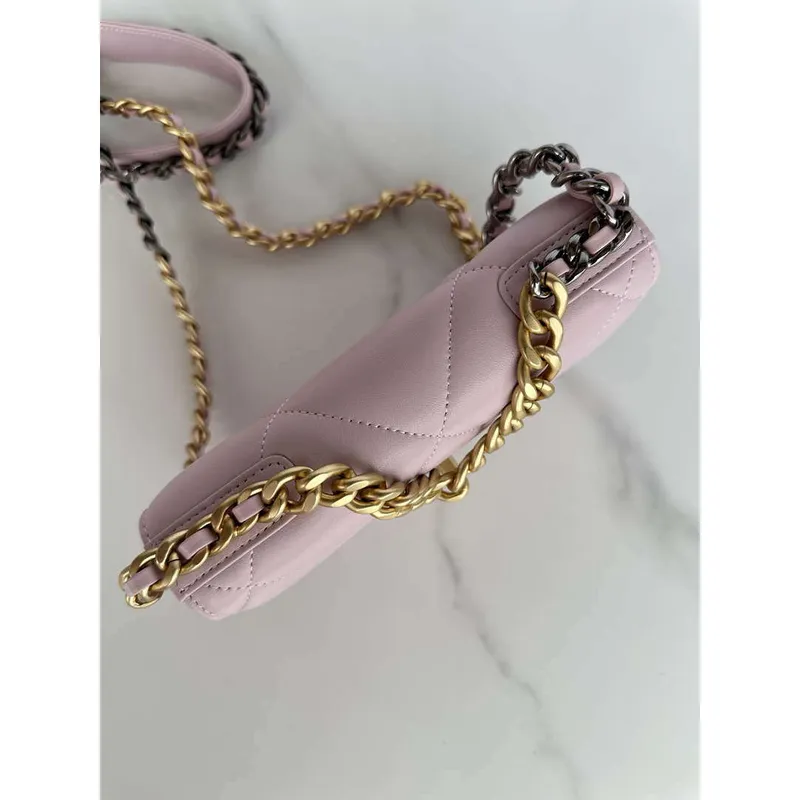 Chanel AP3267 19 Wallet on Chain Woc Shiny Lambskin Pink