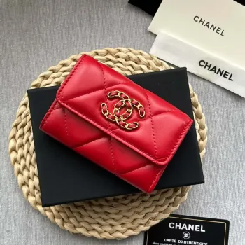 Chanel AP1790 19 flap Card Holder shiny lambskin gold tone ruthenium finish metal Red