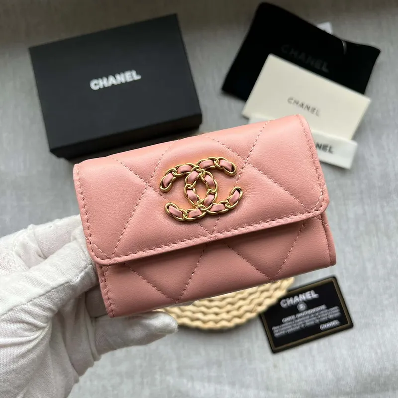 Chanel AP1790 19 flap Card Holder shiny lambskin gold tone ruthenium finish metal Pink