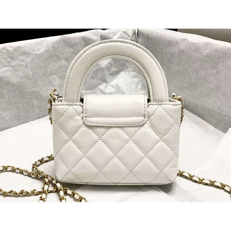 Chanel AP3435 Shiny aged calfskin & gold tone metal White