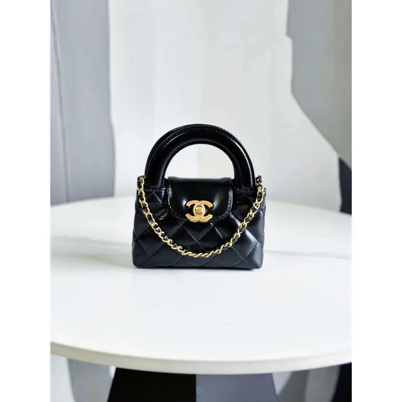 Chanel AP3435 Shiny aged calfskin & gold tone metal Black