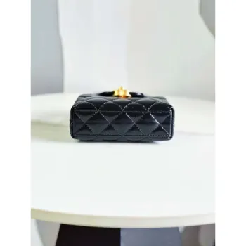 Chanel AP3435 Shiny aged calfskin & gold tone metal Black