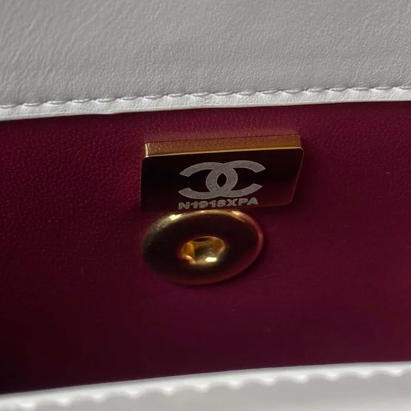 Chanel AS4306 Small Flap bag with Handle Lambskin white