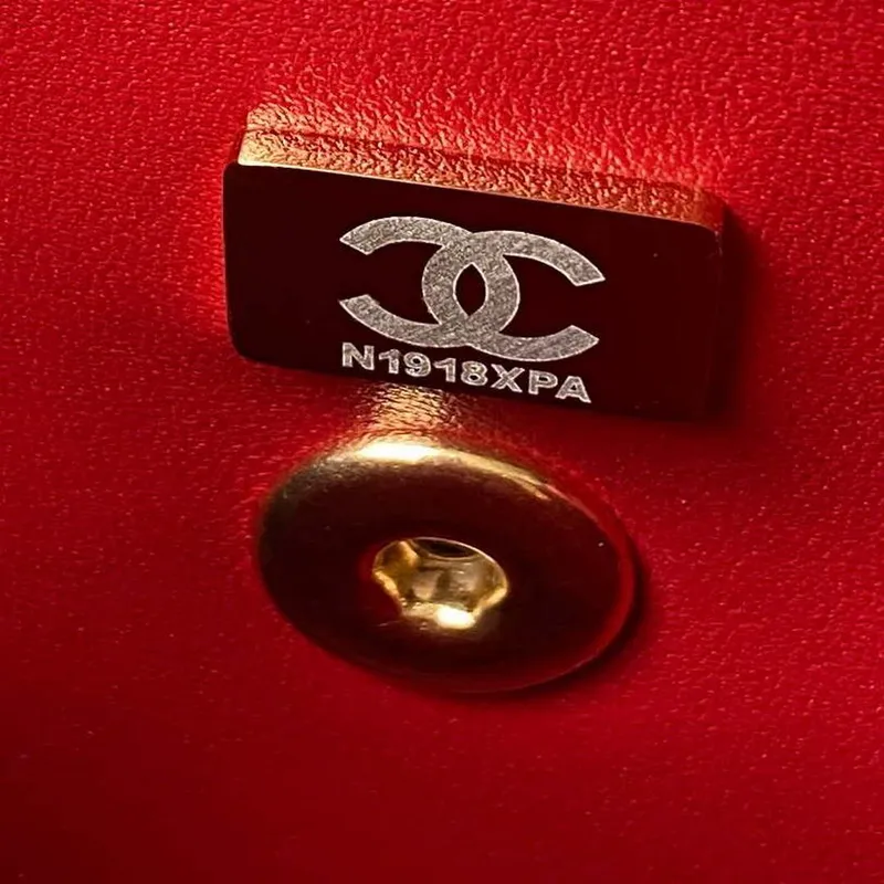 Chanel AS4307 Flap bag with Handle Lambskin Red