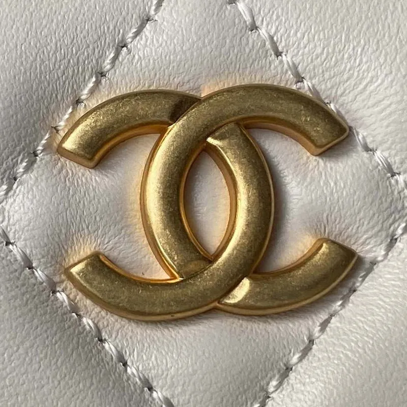 Chanel AS4368 Large HOBO Bag Shiny Crumpled Lambskin & Gold Tone Metal White