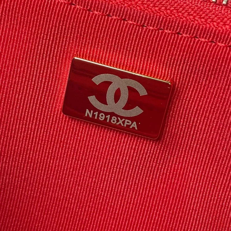 Chanel AS4368 Large HOBO Bag Shiny Crumpled Lambskin & Gold Tone Metal Red