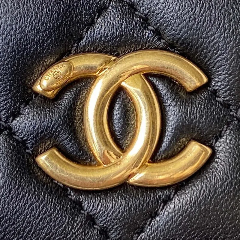 Chanel AP3513 Woc Clutch With Chain lambskin Imitation Pearls Enamel & Gold Black