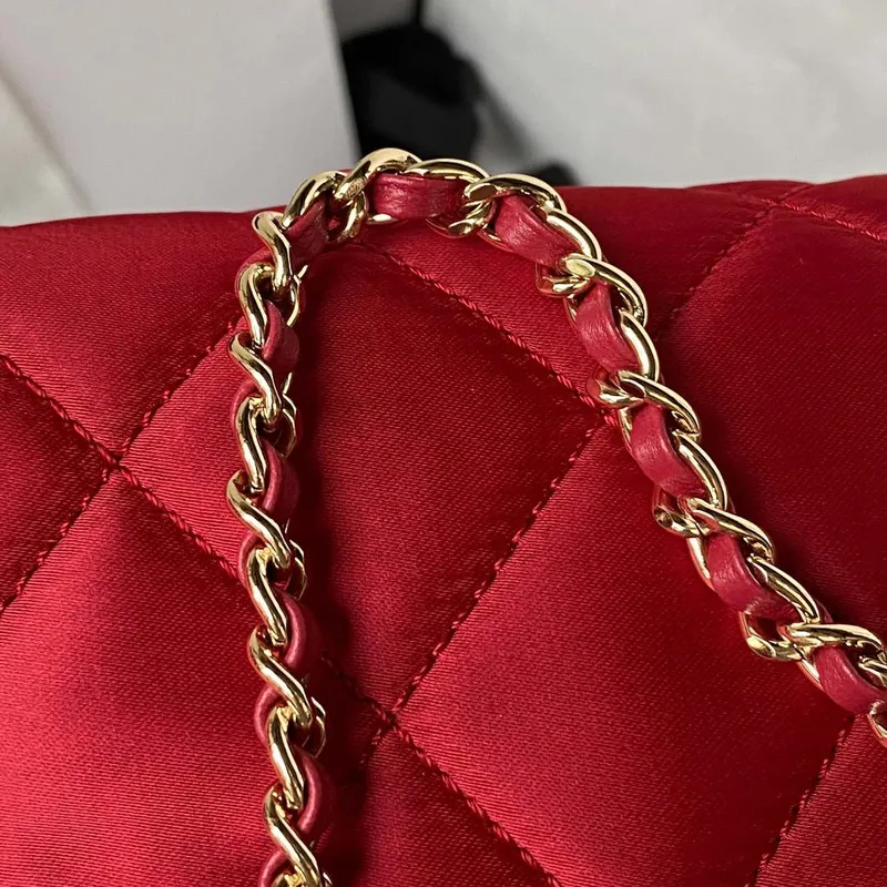 Chanel AS3791 Flap Bag Velvet and Lambskin Red
