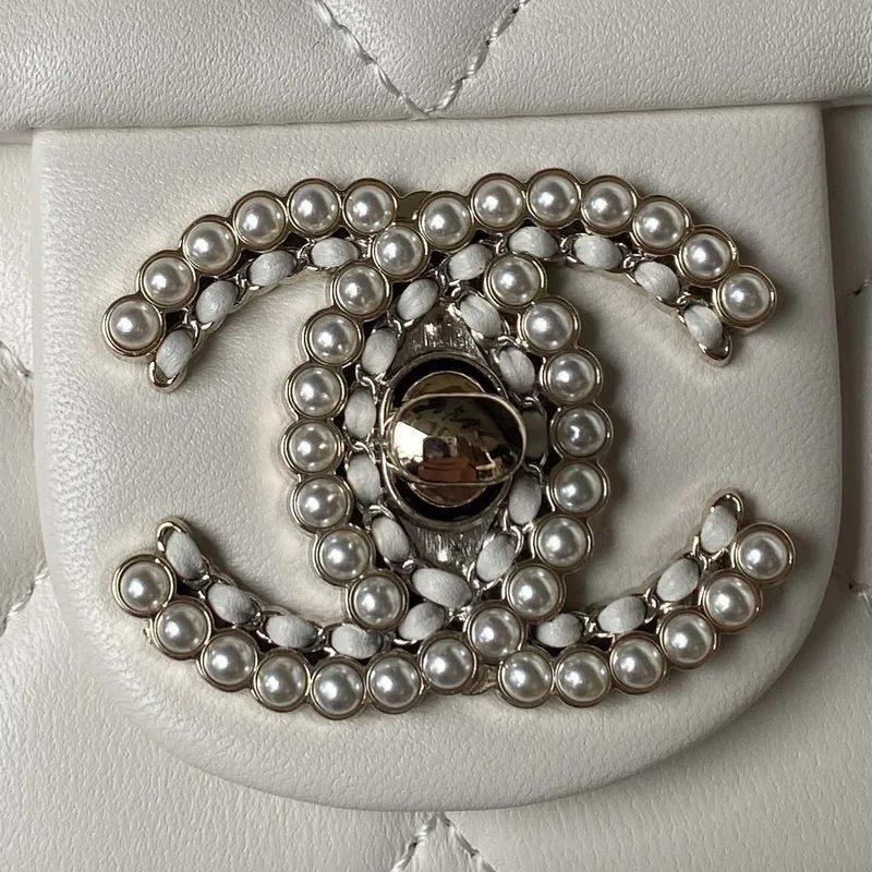 Chanel AS3791 Flap Bag Lambskin White