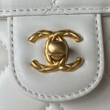 Chanel AS3973 Small Vanity Case Lambskin bag White