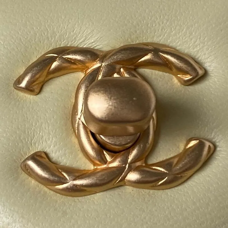 Chanel AS3973 Small Vanity Case Lambskin bag Yellow