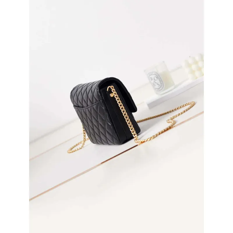 Chanel AS3855 Flap bag With Chain shiny Lambskin & Gold Tone Metal Black