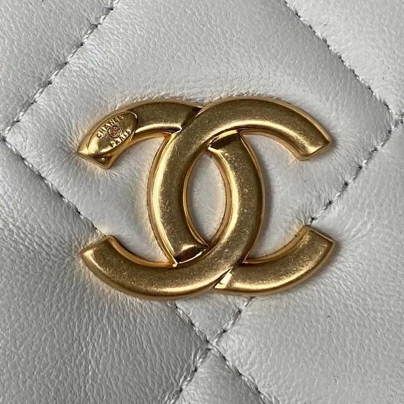 Chanel AS3631 Large Hobo bag Lambskin White